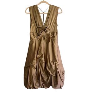 BCBG Crinkled Bubble Dress Gold Satin Silk Blend Sleeveless Ruched Skirt Size 4